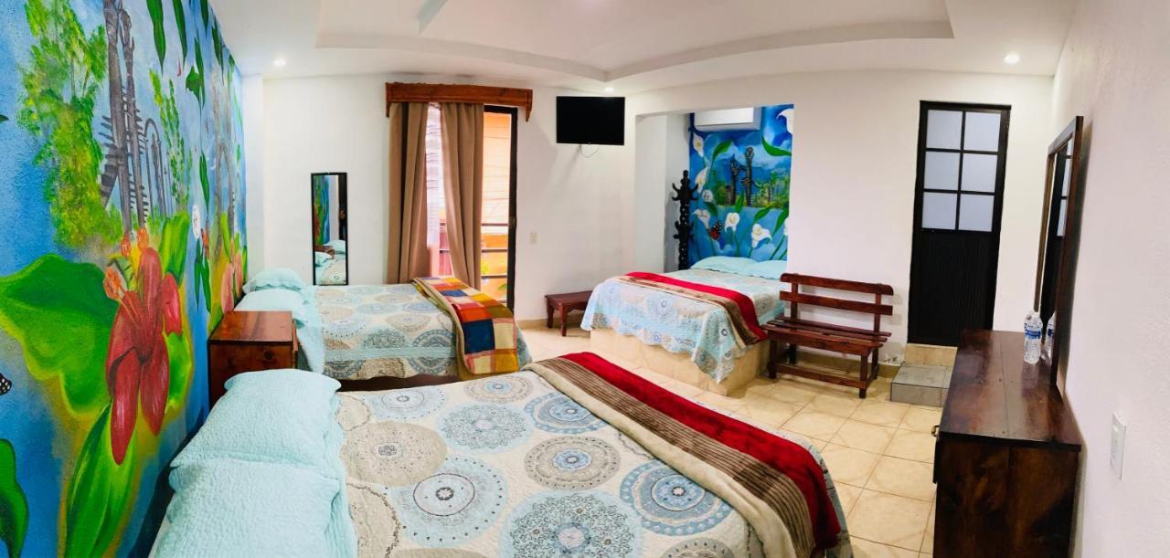 K&M Hotel Ксилитла Екстериор снимка