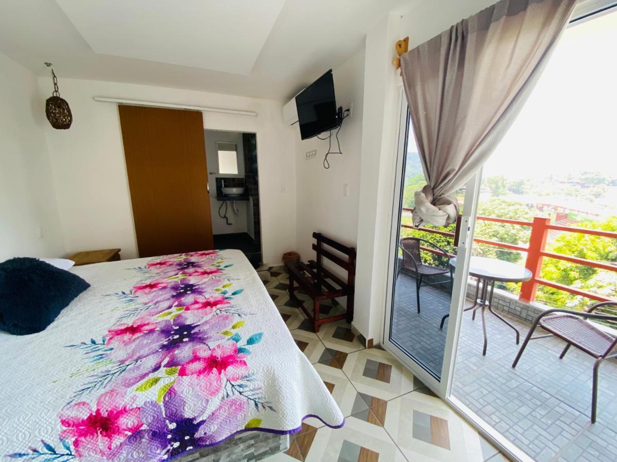 K&M Hotel Ксилитла Екстериор снимка