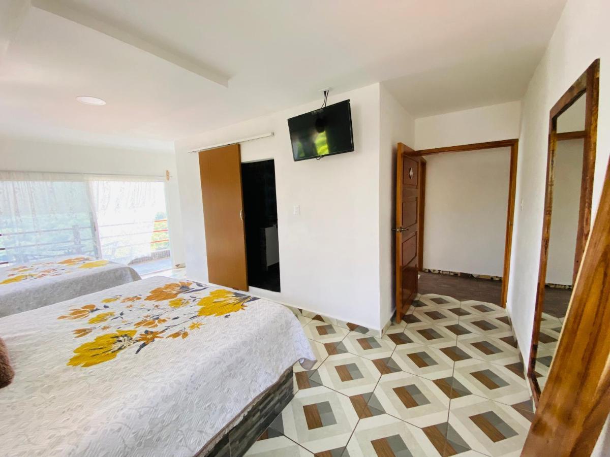 K&M Hotel Ксилитла Екстериор снимка